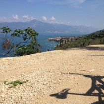 Percorso del Pellegrino - vista di Torri con ombra rz